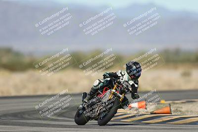 media/Dec-04-2025-Racers Edge (Thu) [[5ebc9f124d]]/3-B Group/2-Session 1 (Turn 4 Entry)/